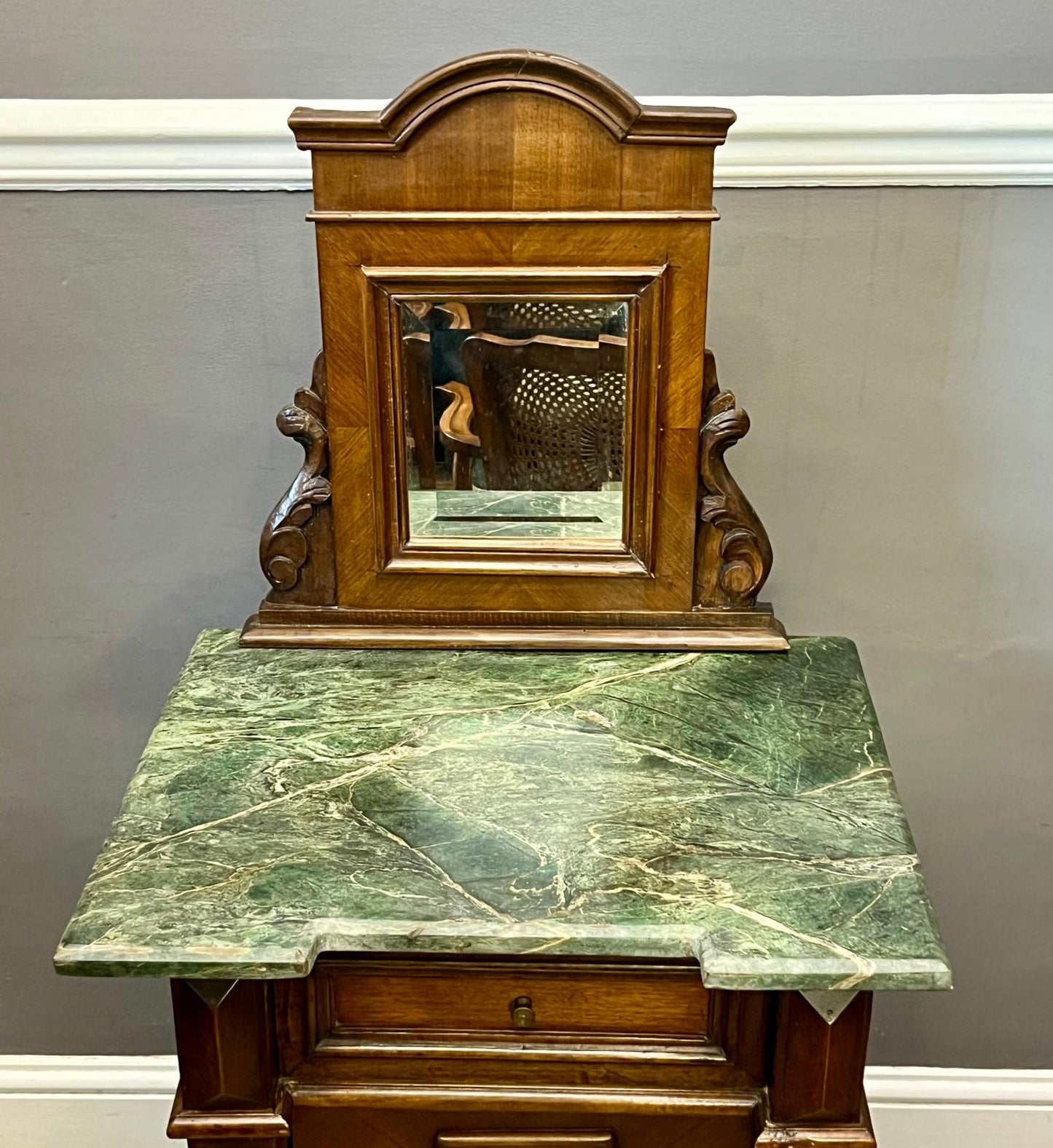 Small Marble Top Italian Furniture